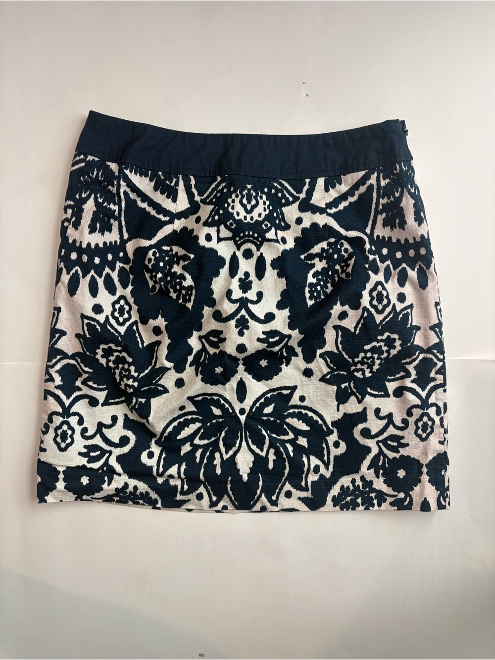 Women’s Navy and White Patterned Skirt